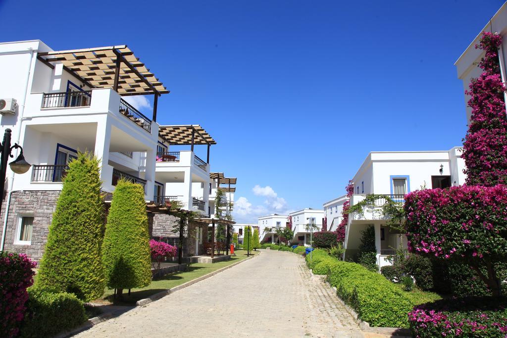 Aktur Residence Bitez Esterno foto