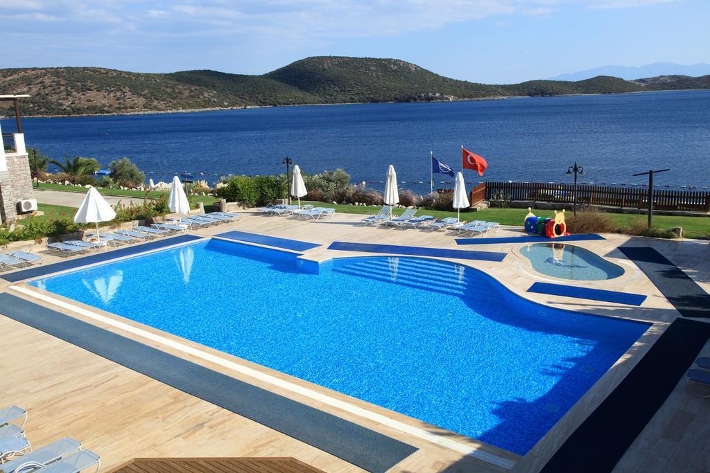 Aktur Residence Bitez Esterno foto